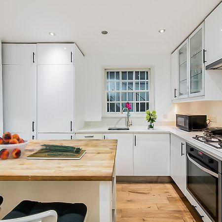2-Bed In The Heart Of Camden Apartment Лондон Екстериор снимка