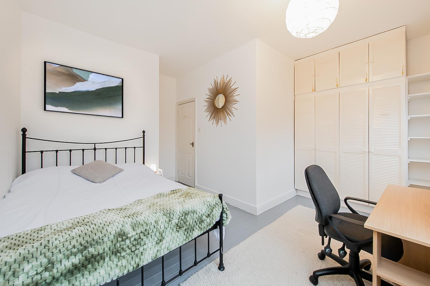2-Bed In The Heart Of Camden Apartment Лондон Екстериор снимка